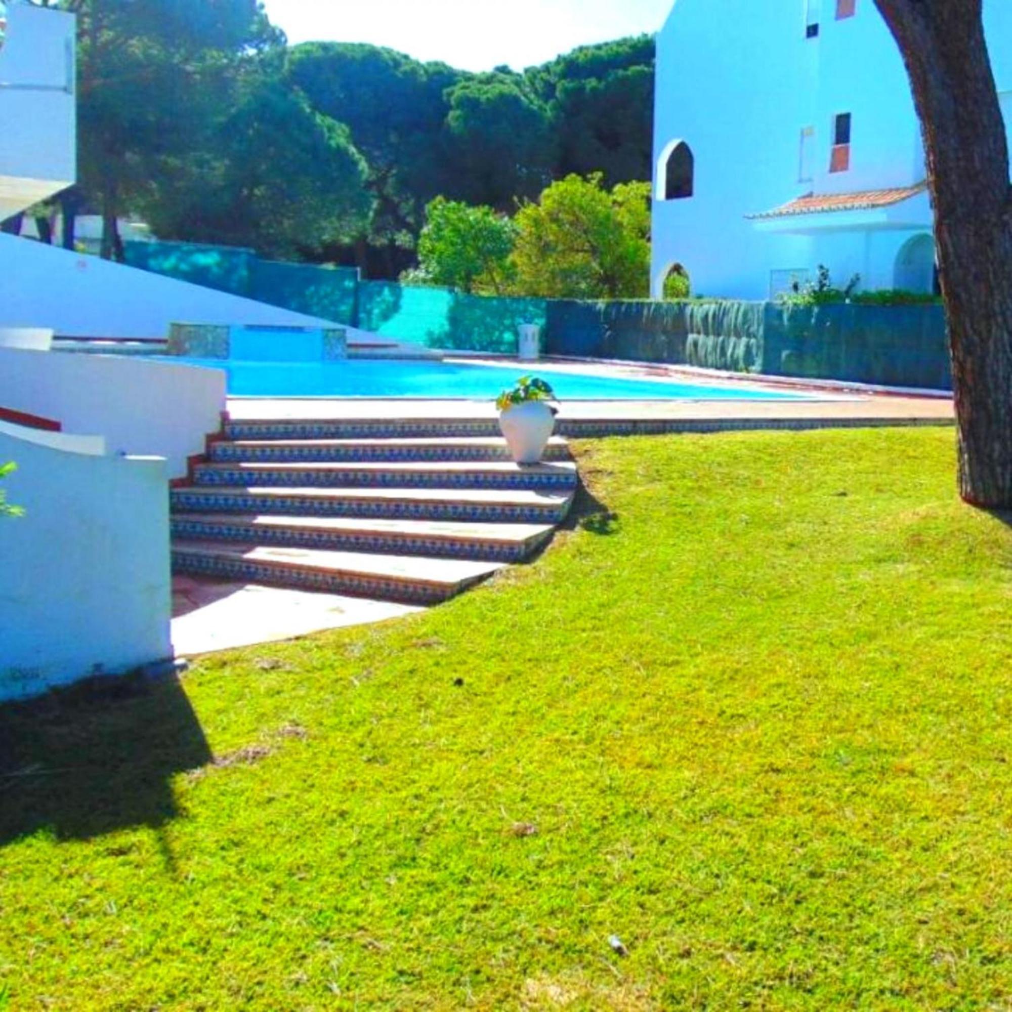 Casa Falesia T2 - Garden View - 5 Min From The Beach - Wifi Olhos de Agua  Exteriör bild